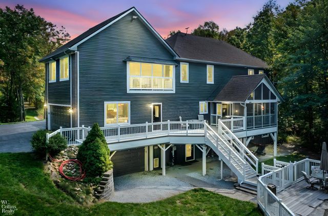 438 State Park Rd Road, Groveland Twp, MI 48462