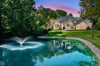 438 State Park Rd Road, Groveland Twp, MI 48462