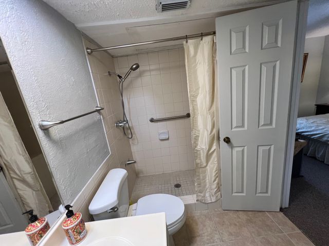 5933 Harvest Hill Road 1095, Dallas, TX 75230