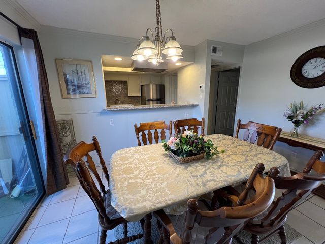 5933 Harvest Hill Road 1095, Dallas, TX 75230