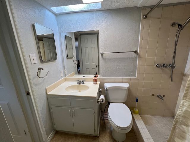 5933 Harvest Hill Road 1095, Dallas, TX 75230