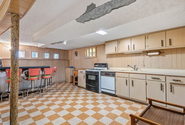 2430 Westover Avenue, North Riverside, IL 60546