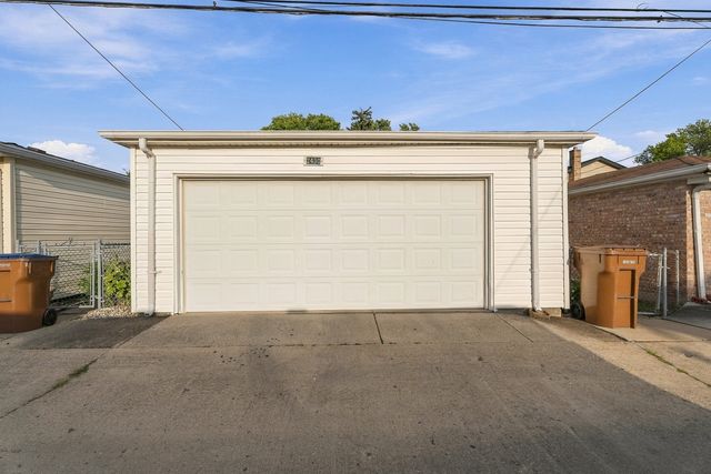 2430 Westover Avenue, North Riverside, IL 60546