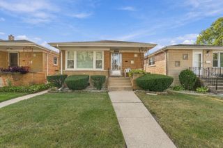 2430 Westover Avenue, North Riverside, IL 60546