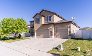 886 CAMBRIDGE DR, North Salt Lake, UT 84054