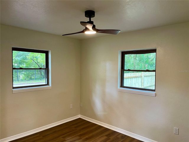 1715 NE 6TH PLACE, Gainesville, FL 32641