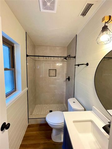 1715 NE 6TH PLACE, Gainesville, FL 32641