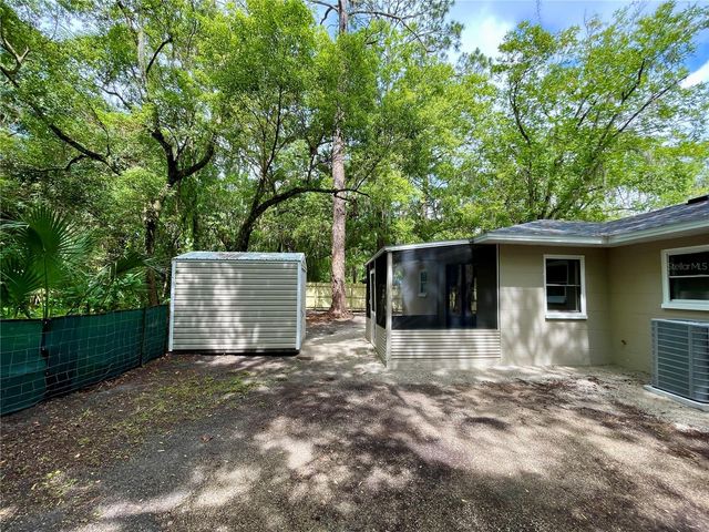 1715 NE 6TH PLACE, Gainesville, FL 32641