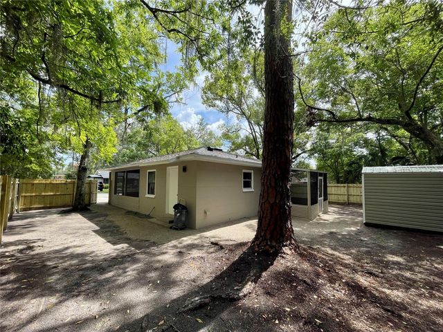 1715 NE 6TH PLACE, Gainesville, FL 32641