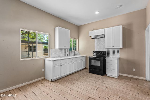 3212 W JACKSON Street, Phoenix, AZ 85009