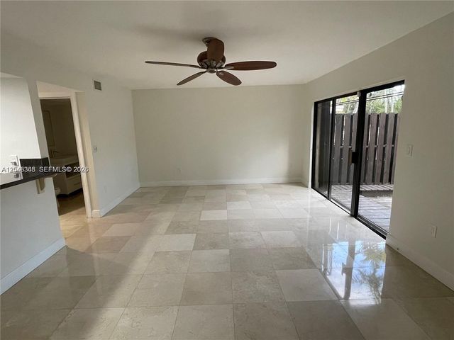 3756 NE 166th St 112, North Miami Beach, FL 33160