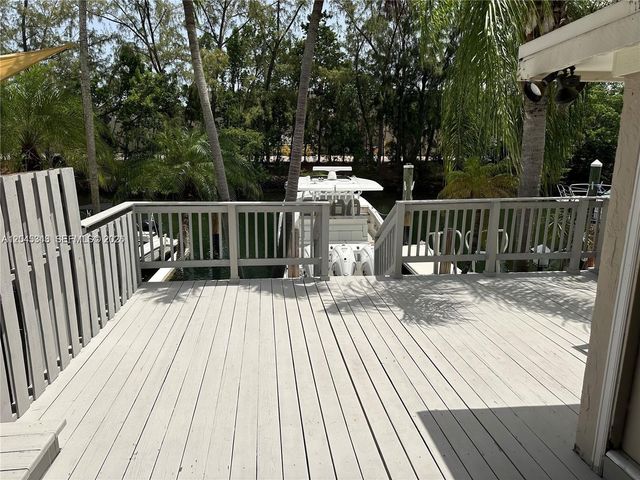 3756 NE 166th St 112, North Miami Beach, FL 33160
