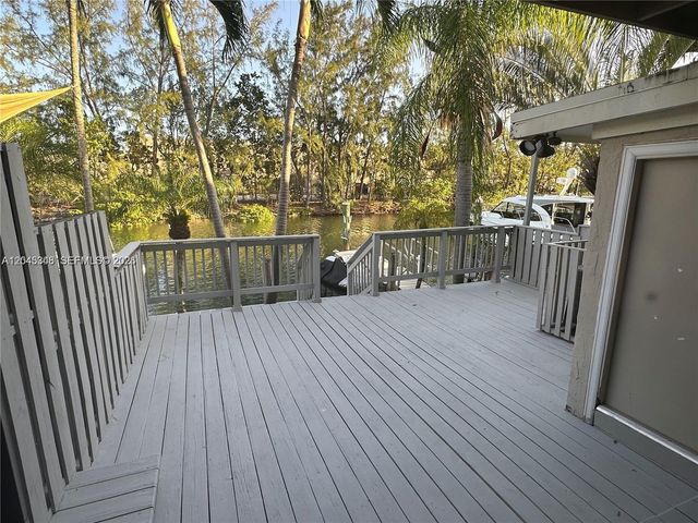 3756 NE 166th St 112, North Miami Beach, FL 33160