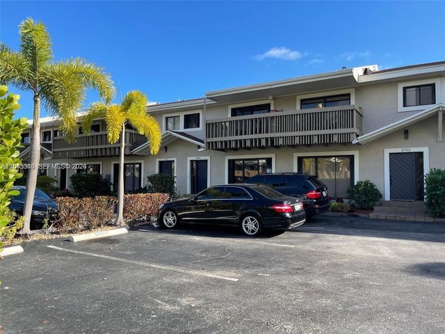 3756 NE 166th St 112, North Miami Beach, FL 33160