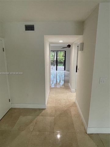 3756 NE 166th St 112, North Miami Beach, FL 33160