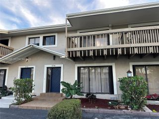 3756 NE 166th St 112, North Miami Beach, FL 33160