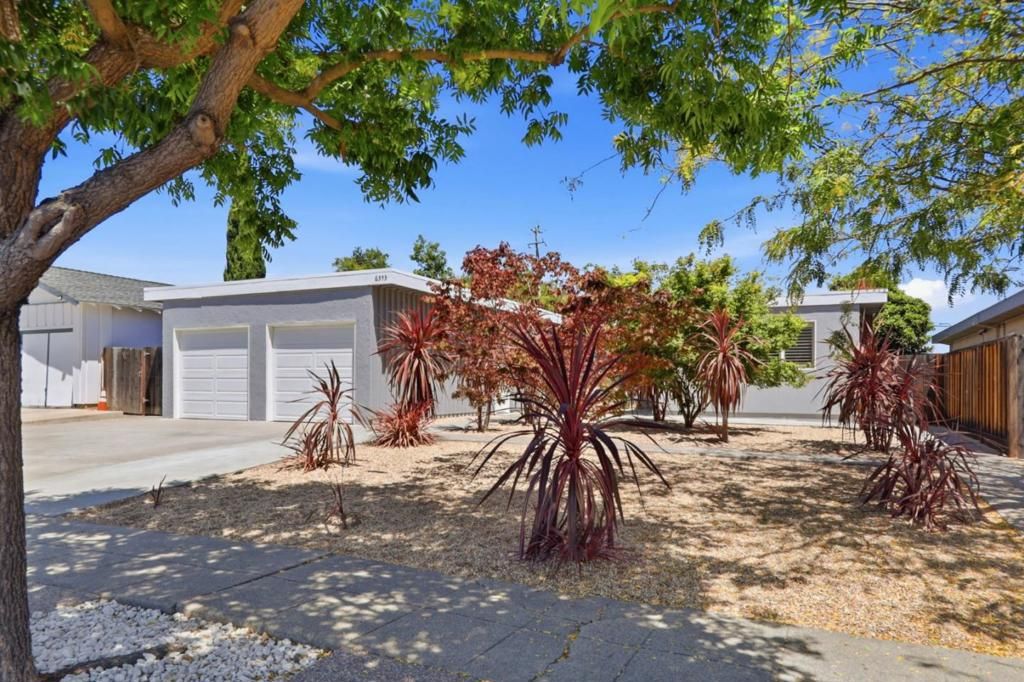 Image 4 of property listing at 6351 Bollinger Road, Cupertino, CA 95014