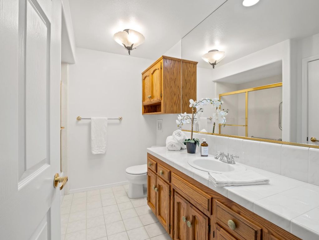 Image 12 of property listing at 1542 E Alluvial Avenue # 137, Fresno, CA 93720