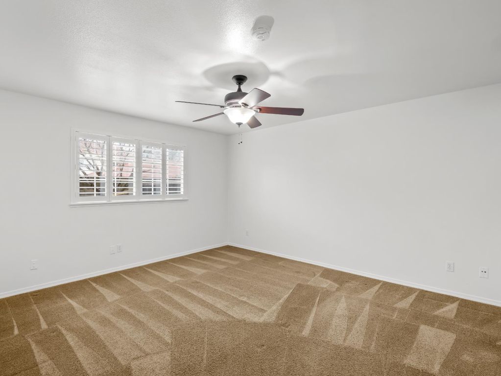 Image 14 of property listing at 1542 E Alluvial Avenue # 137, Fresno, CA 93720