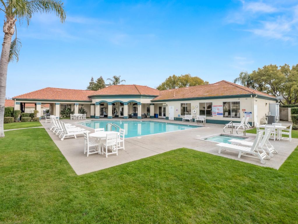 Image 23 of property listing at 1542 E Alluvial Avenue # 137, Fresno, CA 93720