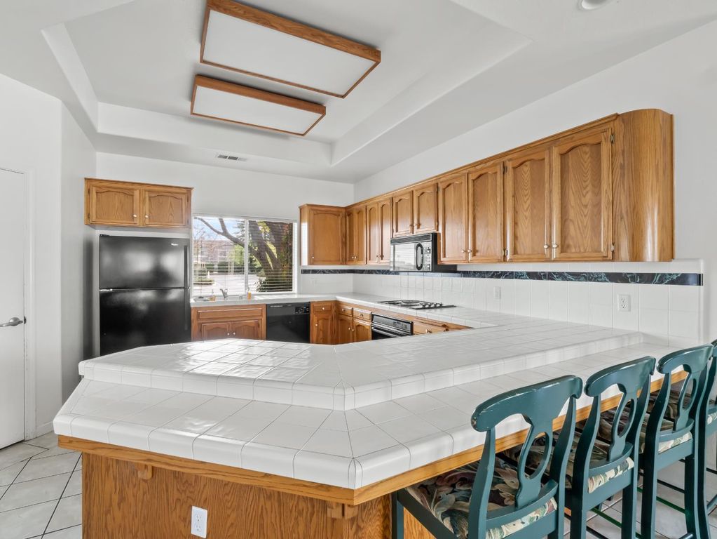 Image 28 of property listing at 1542 E Alluvial Avenue # 137, Fresno, CA 93720