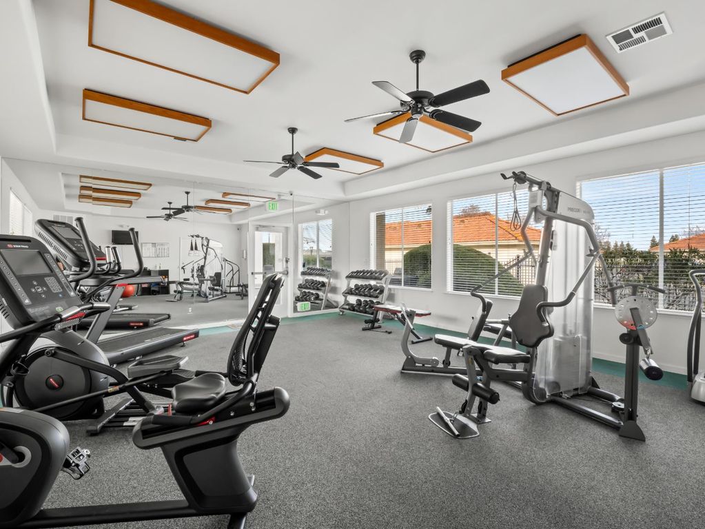 Image 31 of property listing at 1542 E Alluvial Avenue # 137, Fresno, CA 93720