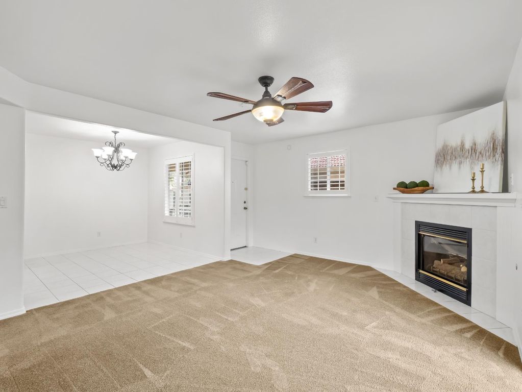 Image 4 of property listing at 1542 E Alluvial Avenue # 137, Fresno, CA 93720
