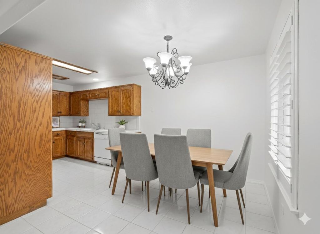 Image 6 of property listing at 1542 E Alluvial Avenue # 137, Fresno, CA 93720