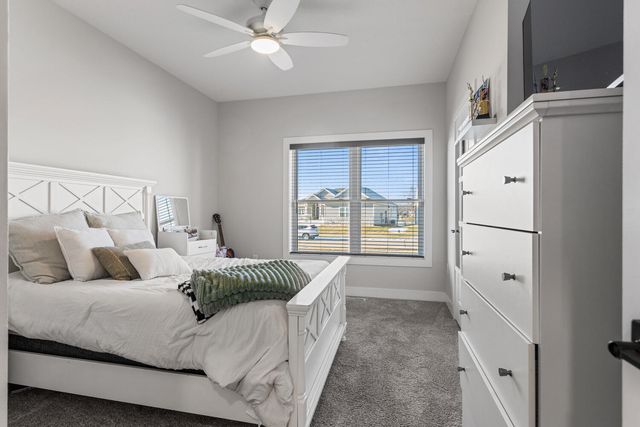 606 N Beacon Hill Circle, Urbana, IL 61802