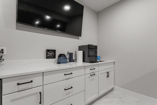 606 N Beacon Hill Circle, Urbana, IL 61802