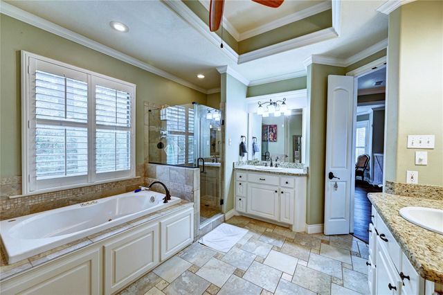 10426 Clubhouse Circle, Magnolia, TX 77354