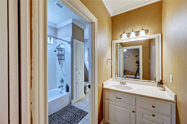 10426 Clubhouse Circle, Magnolia, TX 77354