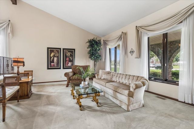 350 Essex Lane, New Lenox, IL 60451