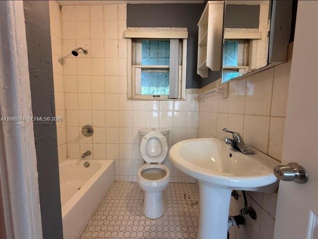 405 NW 64th Street, Miami, FL 33150