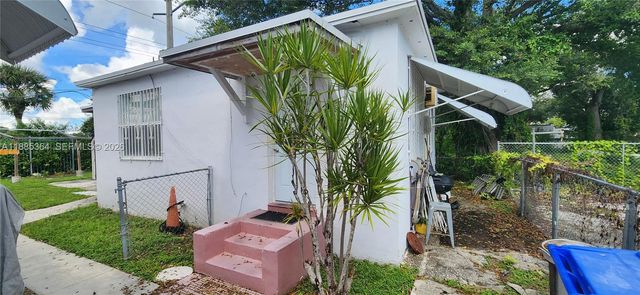 405 NW 64th Street, Miami, FL 33150