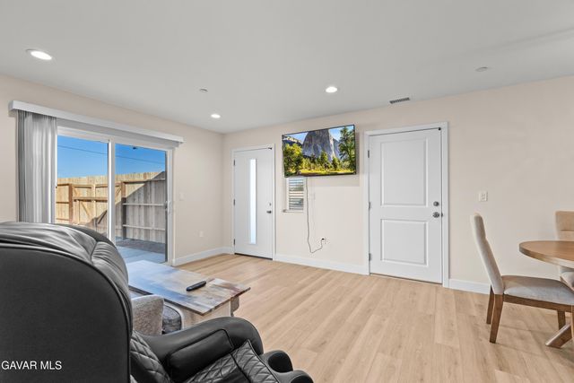 21511 Lyn Street, California City, CA 93505
