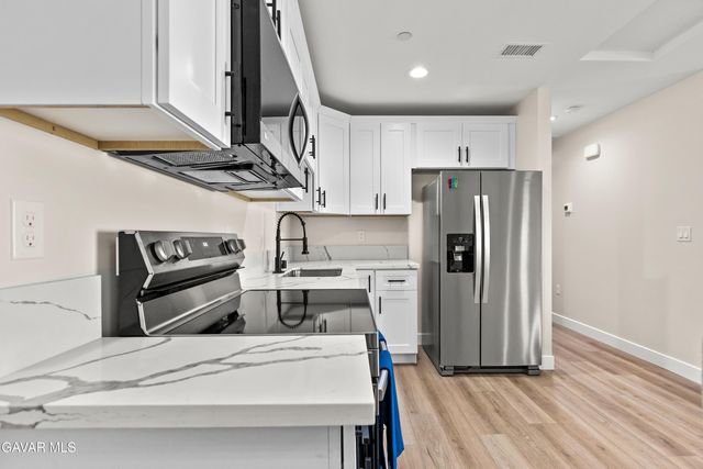 21511 Lyn Street, California City, CA 93505
