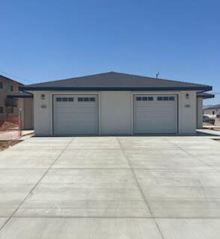 21511 Lyn Street, California City, CA 93505