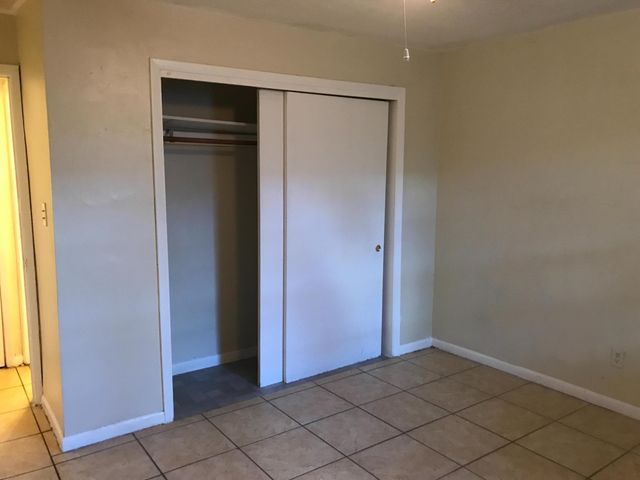 827 NW 10TH Terrace, Fort Lauderdale, FL 33311