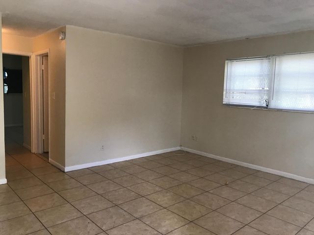 827 NW 10TH Terrace, Fort Lauderdale, FL 33311