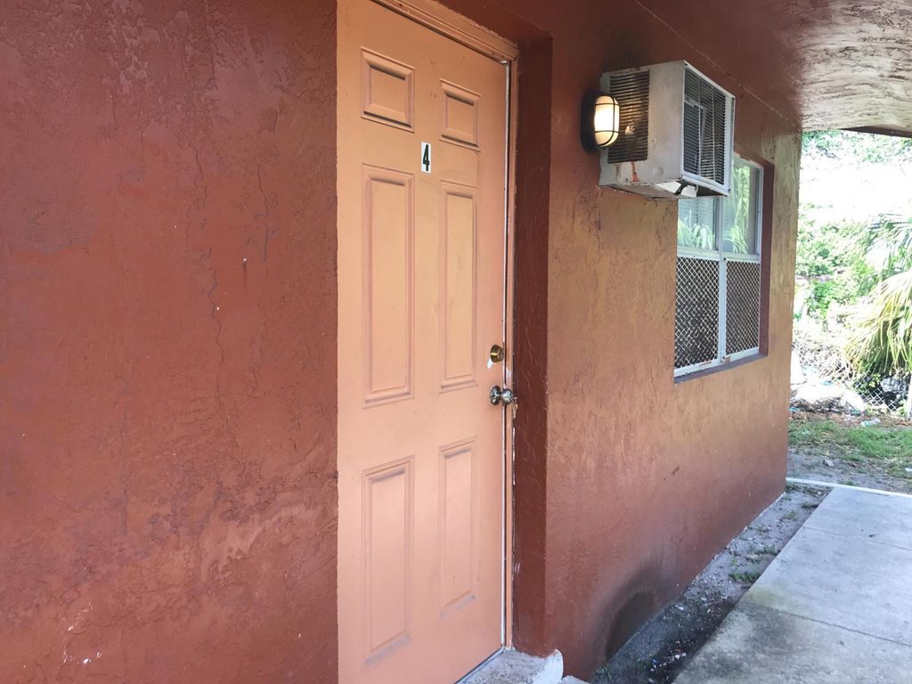 827 NW 10TH Terrace, Fort Lauderdale, FL 33311