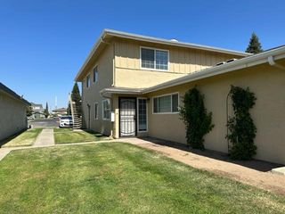 495 W Santa Ana Avenue # 2, Clovis, CA 93612