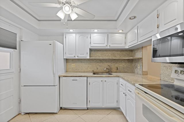 5961 NW 2nd Avenue 209, Boca Raton, FL 33487