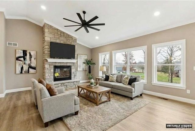 442 Shady Trail Drive, Troy, MO 63379