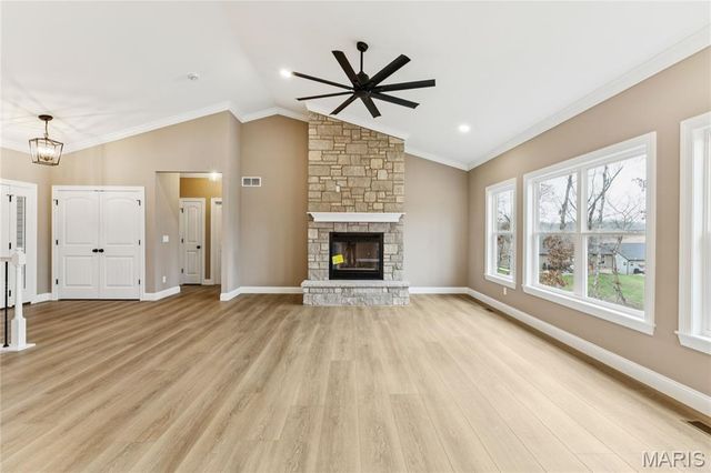 442 Shady Trail Drive, Troy, MO 63379