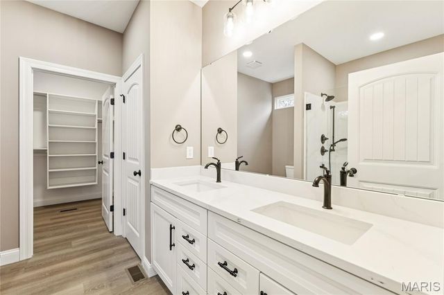 442 Shady Trail Drive, Troy, MO 63379