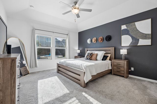 10105 Lakemont Drive, Fort Worth, TX 76131
