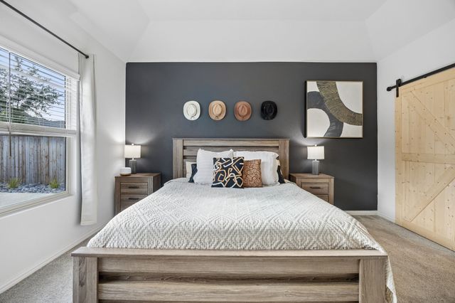 10105 Lakemont Drive, Fort Worth, TX 76131