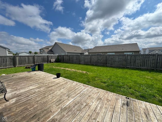 2216 Cherrybark Court, Shelbyville, IN 46176