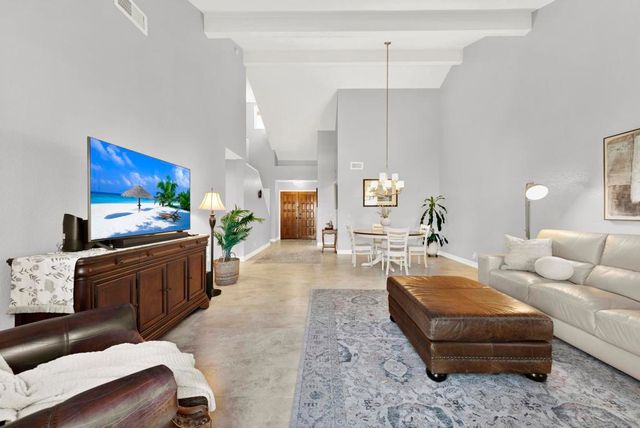 15636 Via Calanova, San Diego, CA 92128